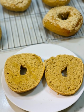 Finished bagel | AnnaMaria's